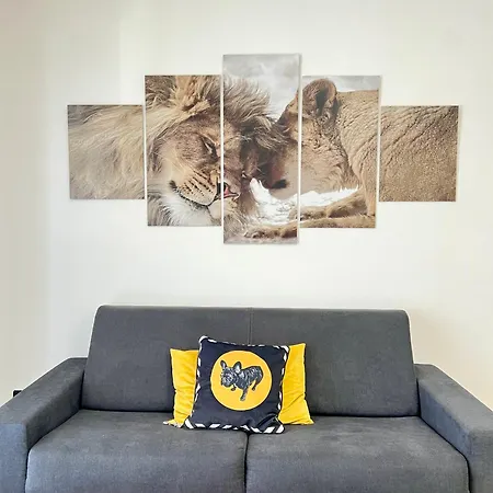 La - Animal House *